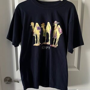 TIBA VTG Navy Graphic Tee with Camel Tourist Design SZ M